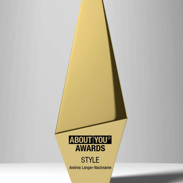 Goldfarbener Metall-Award für About You